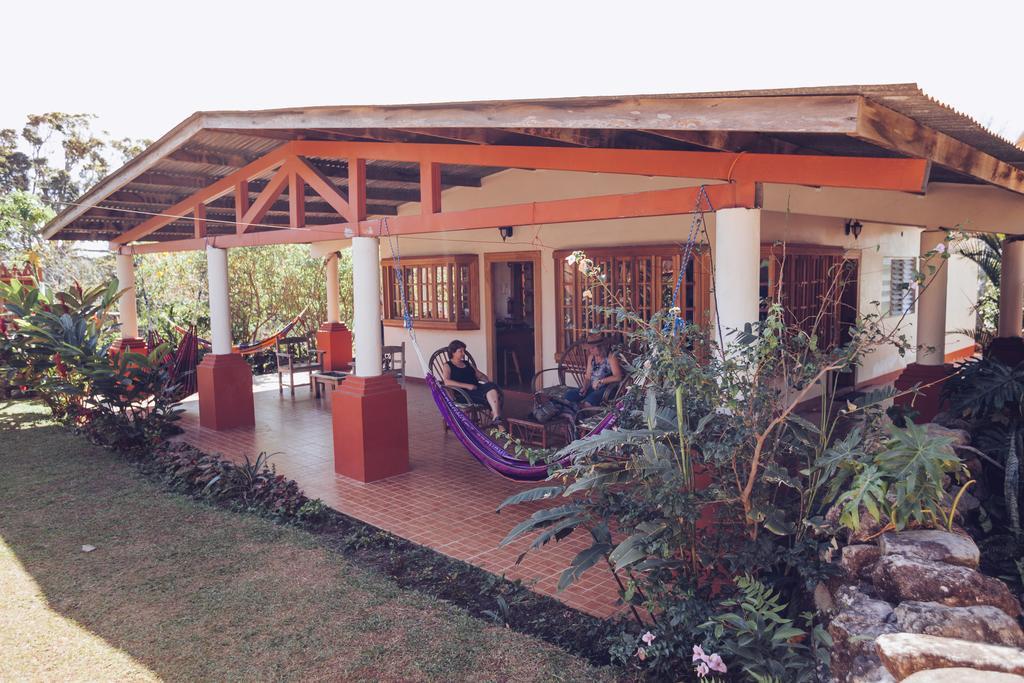 Spanish By The River - Boquete Bagian luar foto