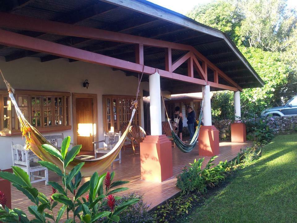Spanish By The River - Boquete Bagian luar foto